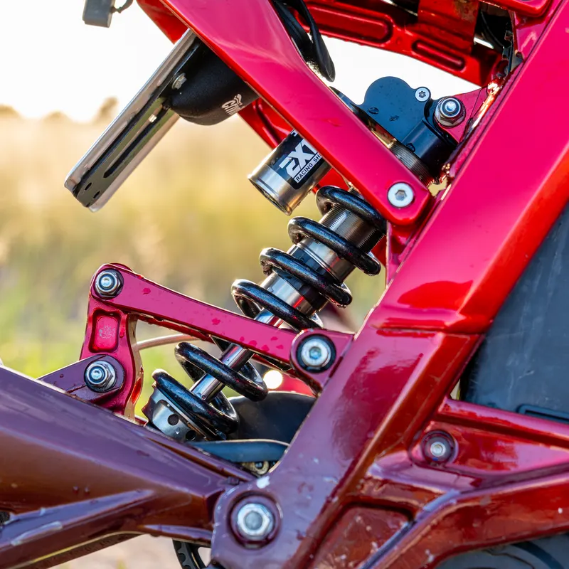 EXT Arma MX für Surron X – Ansicht 3