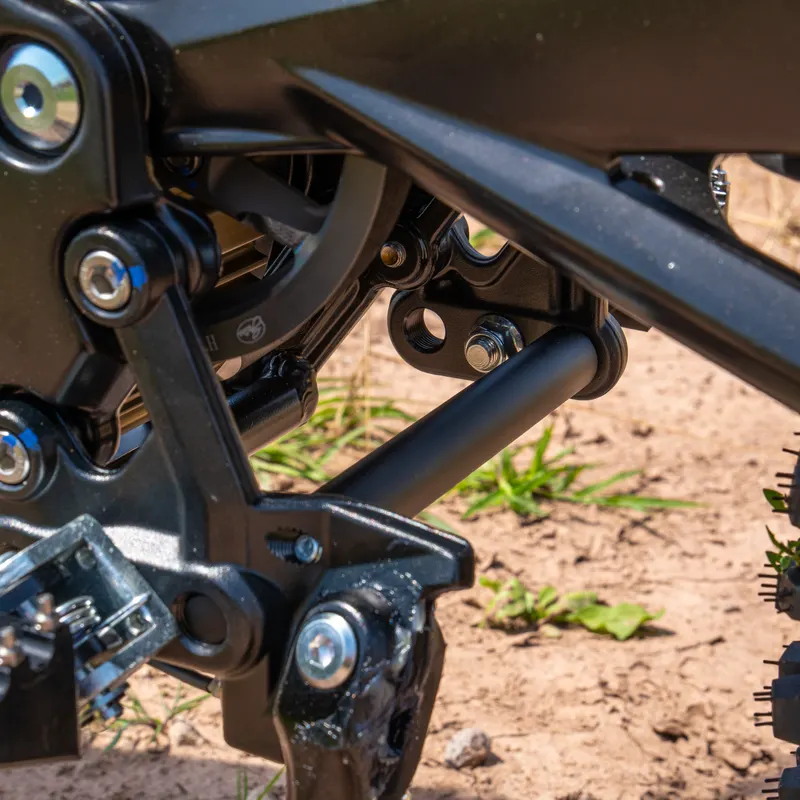 Surron Fußrasten Verstärkung für Light Bee X – Ansicht 3